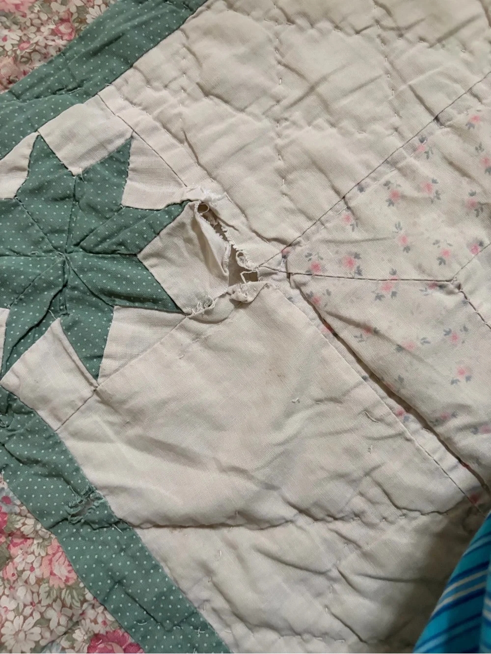 Handmade Floral Star Patchwork Quilt in Pink and light green